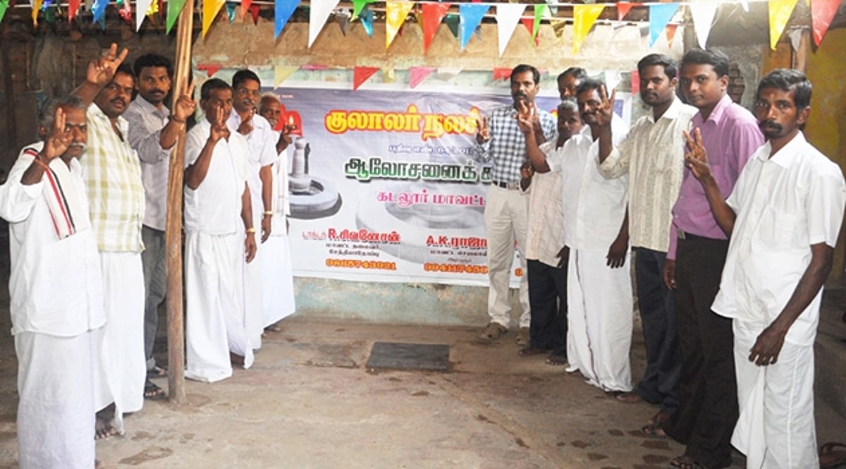 அதிமுகவிற்கு கடலூர் மாவட்ட குலாலர் நலச்சங்கம் ஆதரவு!